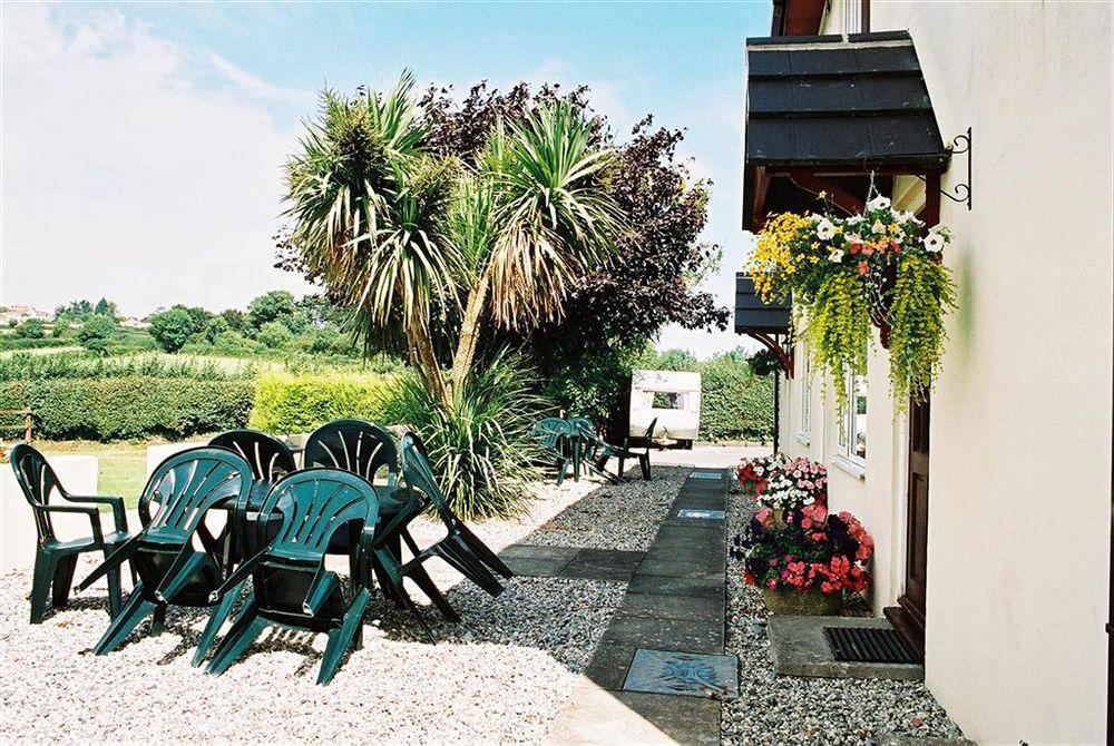 Crossways & Sea View Holiday Apartments Torquay Kültér fotó