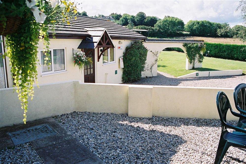 Crossways & Sea View Holiday Apartments Torquay Kültér fotó