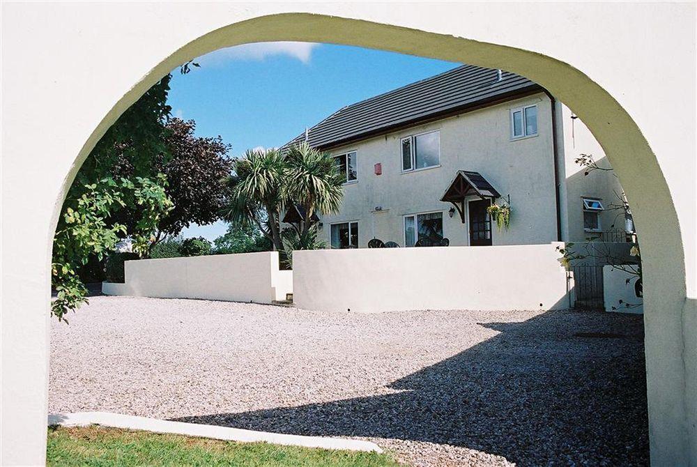 Crossways & Sea View Holiday Apartments Torquay Kültér fotó